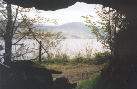 AR07	The view from inside the cave to the east of Inveroriston.