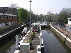 P20074147508	Thames Lock in Brentford.
