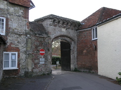 P2007B090885	A gateway near Salisbury Cathedral.