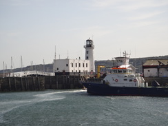 P2012DSC03411	Scarborough Harbour and beacon.