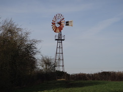 P2018DSC07761	A wind pump near Tyringham.