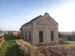 P2018DSC08545	A renovated pumping station beside the floodbank at Southery.