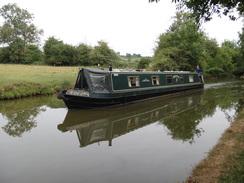 P2018DSC02264	A narrowboat on the canal.