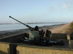 P2002C250008	A Bofors gun by the beach in Hamble. 