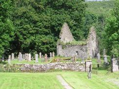 P20036114036	The ruined chapel near Lachaln Castle.