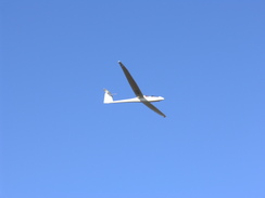 P20061290198	A glider above Beacon Hill.