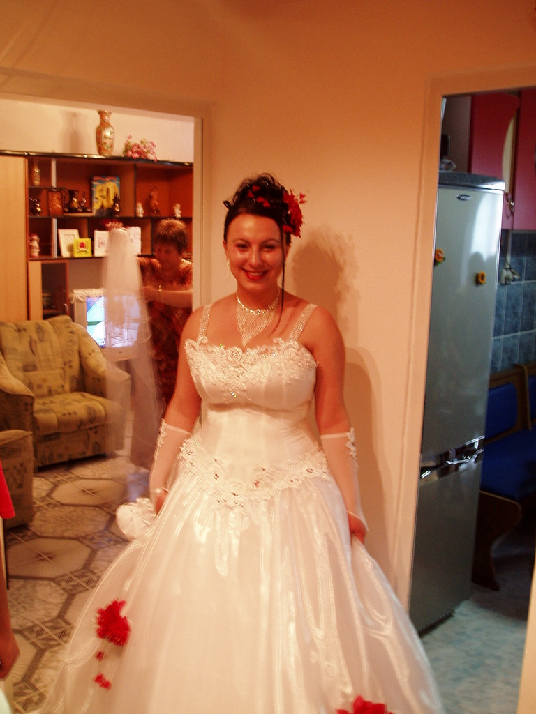 Ina in her wedding dress.