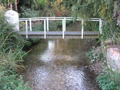 P2007A300029	The Bourne Rivulet in St Mary Bourne.