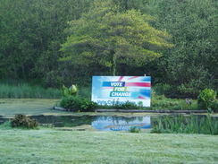 P20105120155	A pond in Hooke.