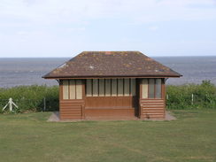 P20115235869	A shelter on the cliffs in Hunstanton.