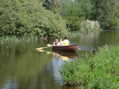 P2012DSC00467	A rowing boat on the Stour.