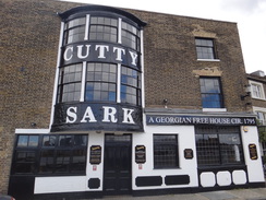 P2012DSC01041	The Cutty Sark pub, Greenwich.
