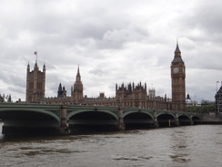 P2012DSC01193	Westminster Bridge and the Houses of Parliament.