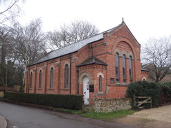 P2018DSC08907	A chapel in Badby.