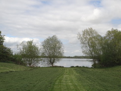 P2018DSC00357	Lakes near Islip Mill.
