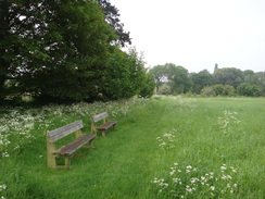 P2018DSC01005	Benches by a field in Sutton.