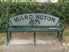 P2018DSC02300	A bench in Wardington.