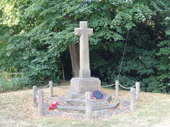 P2018DSC02391	Charwelton war memorial.