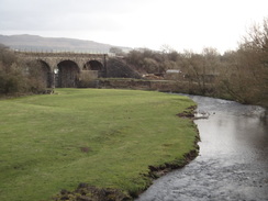 P2019DSC08456	The River Aire and a railway viaduct viewed from 	Priest Holme Aqueduct no. 38.